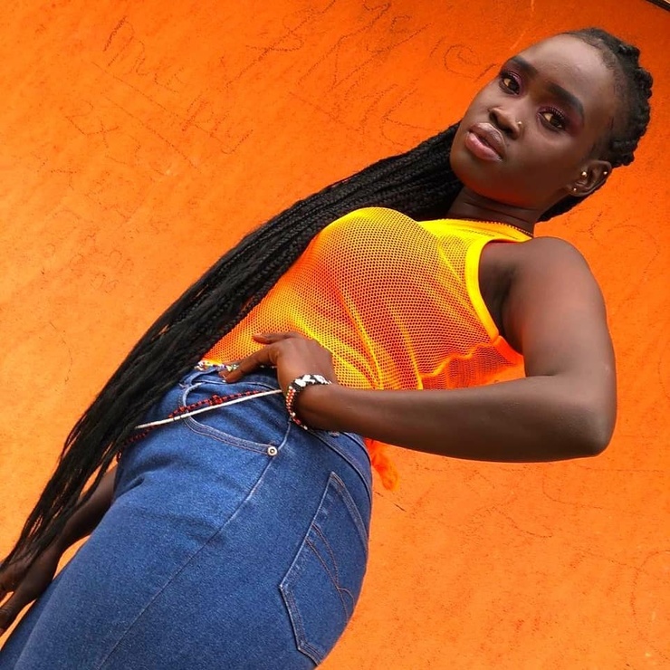 Fem Black Queen