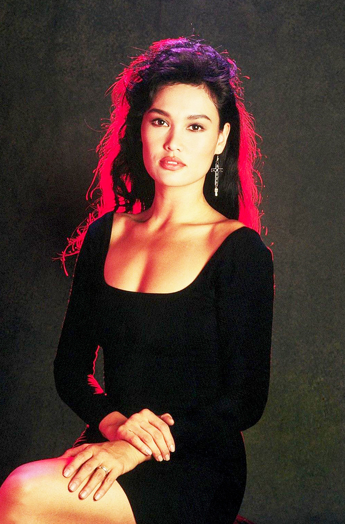 Tia Carrere