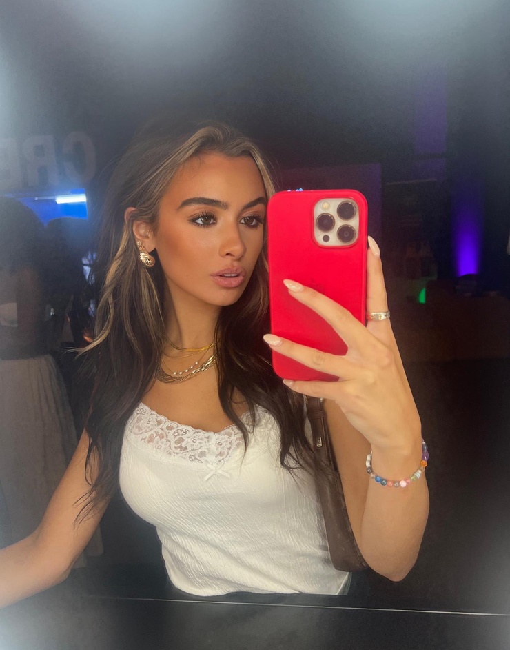 Ava Rose Giannini