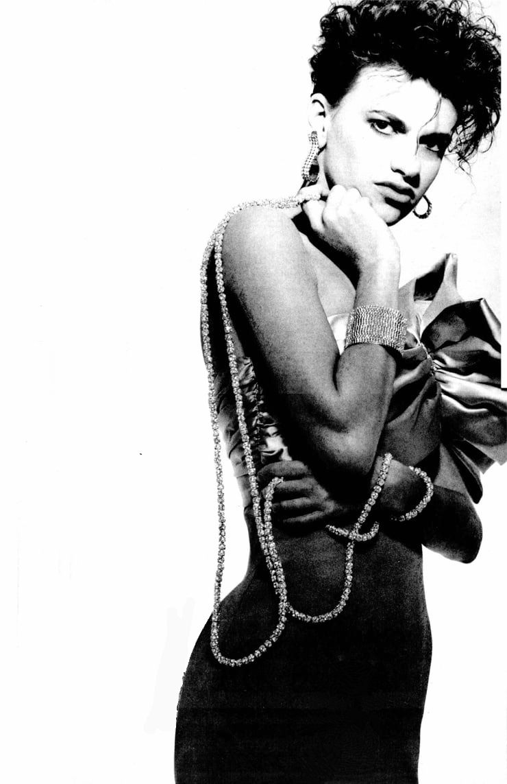 Sandra Bernhard