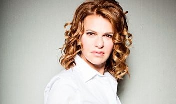 Sandra Bernhard