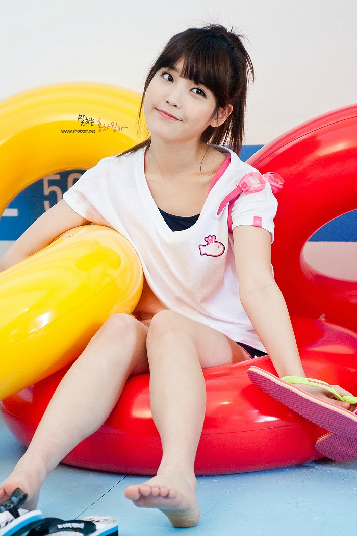 IU