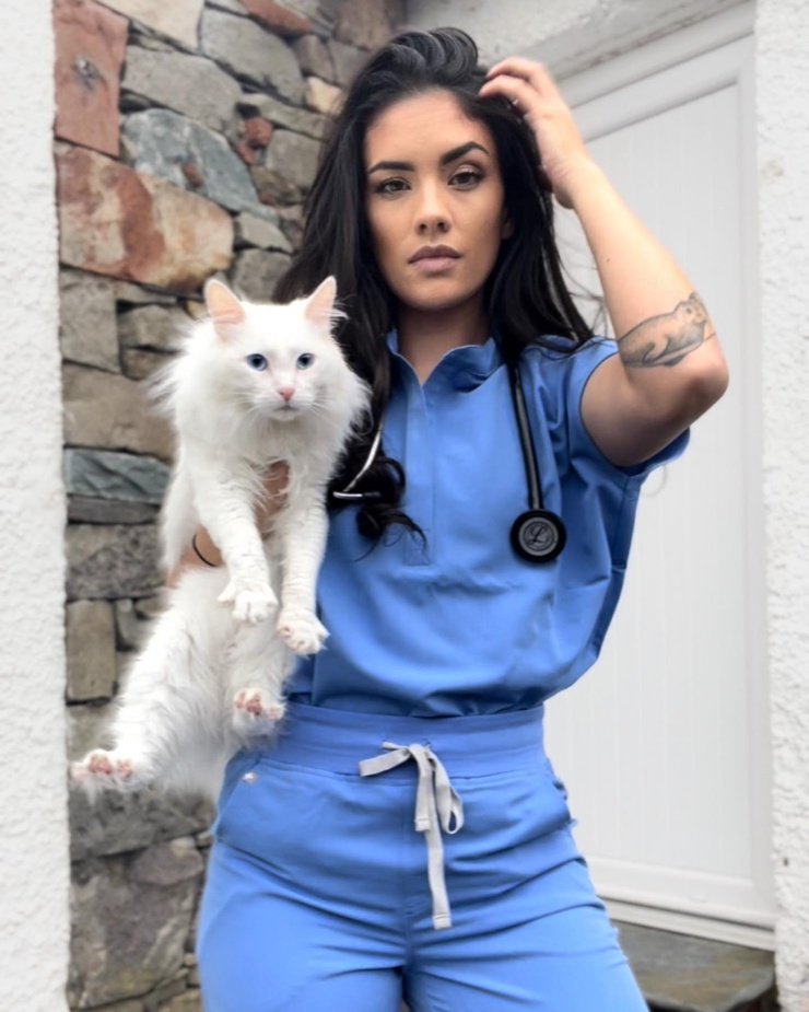 Mads Zoogirl Q