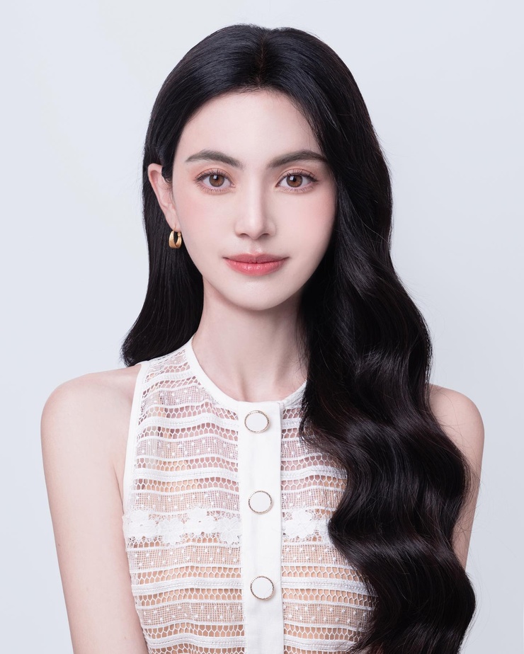 Davika Hoorne