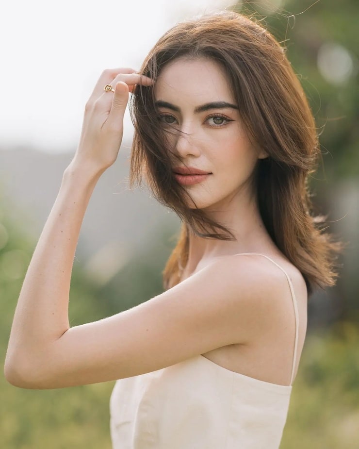 Davika Hoorne Davika Hoorne