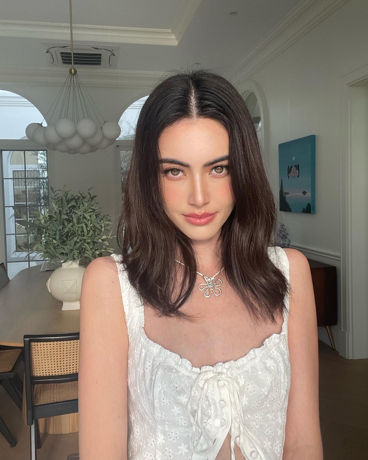 Davika Hoorne Davika Hoorne