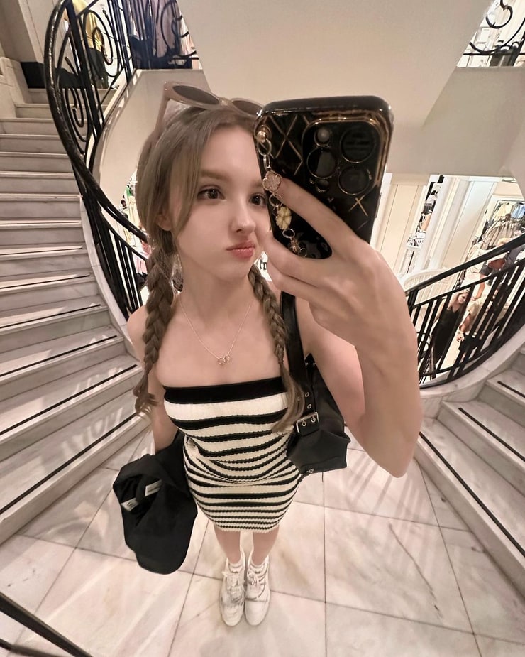 Elina Karimova Elina Karimova
