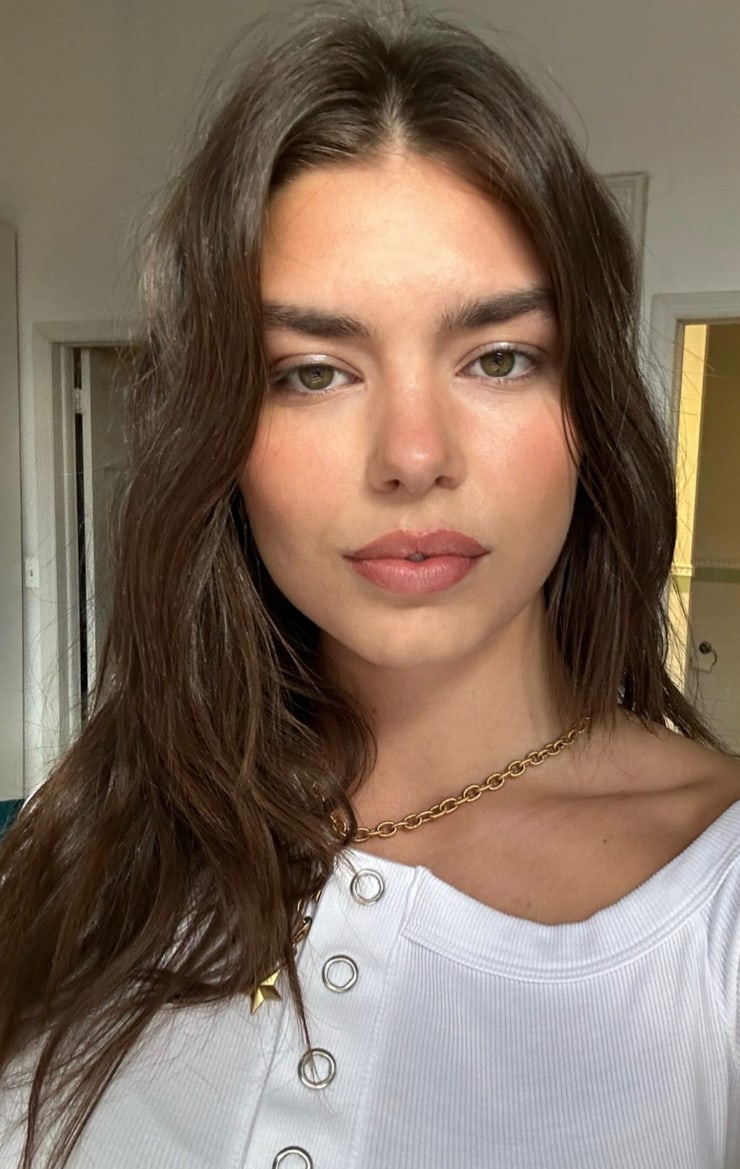 Lauren Searle