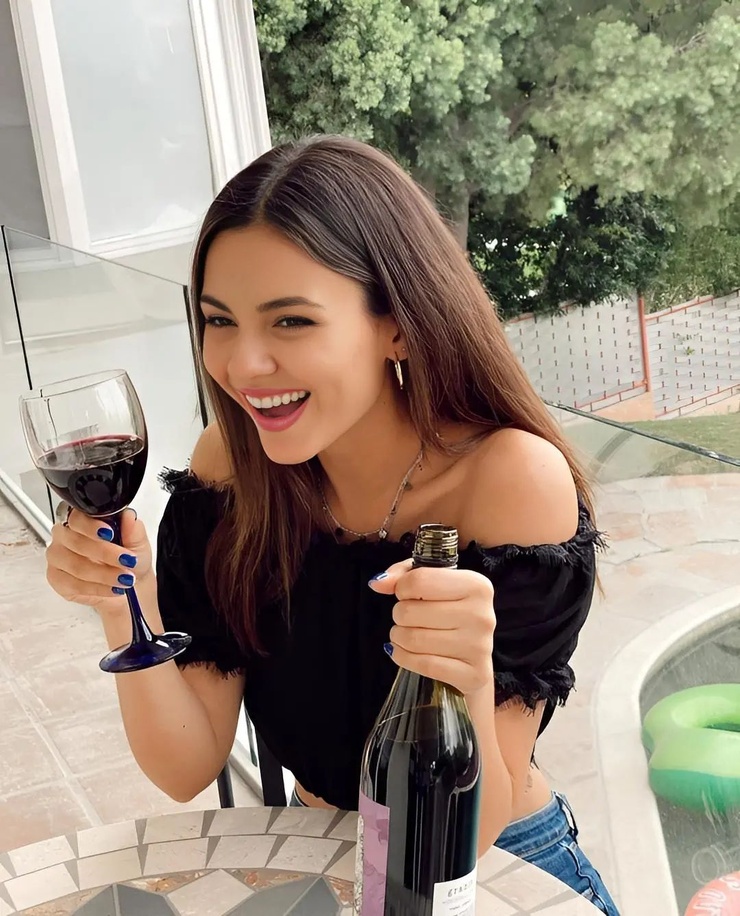 Victoria Justice Victoria Justice
