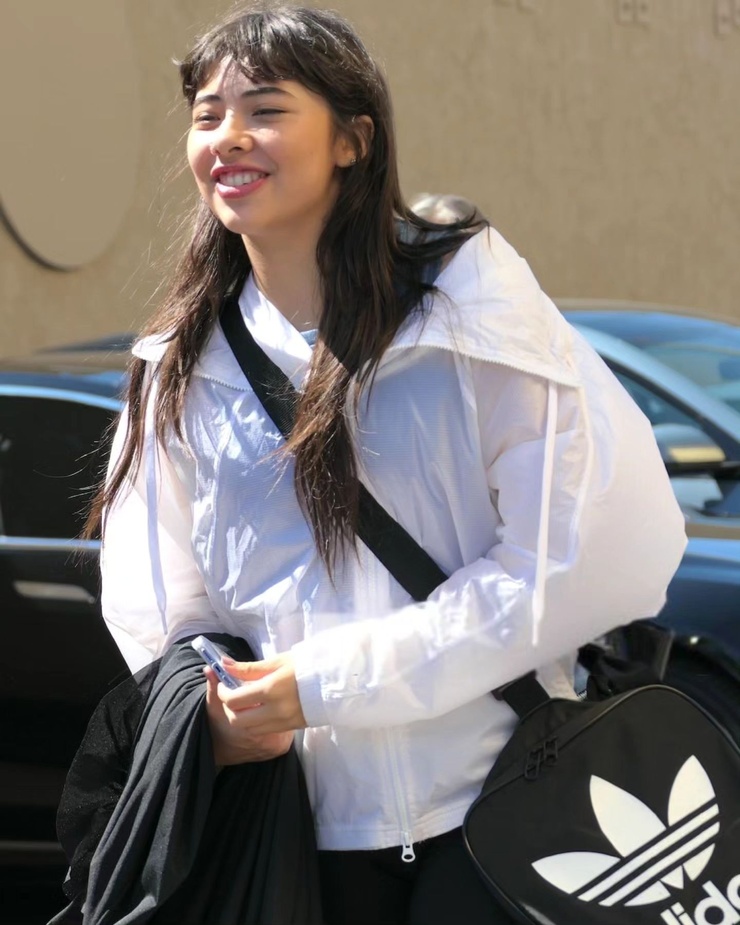 Xochitl Gomez