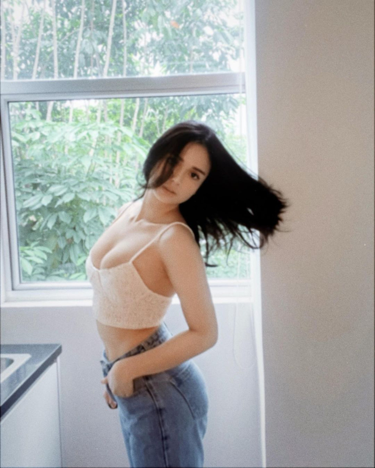 Rhen Escano