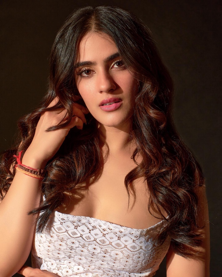 Kavya Thapar