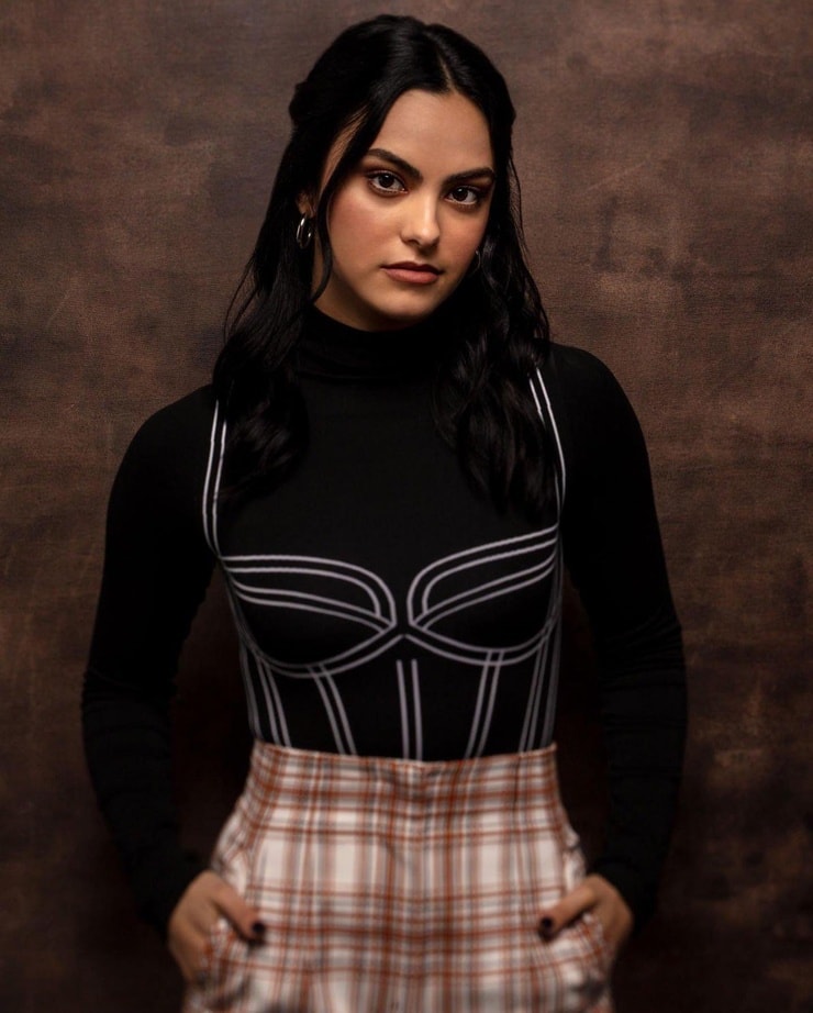 Camila Mendes