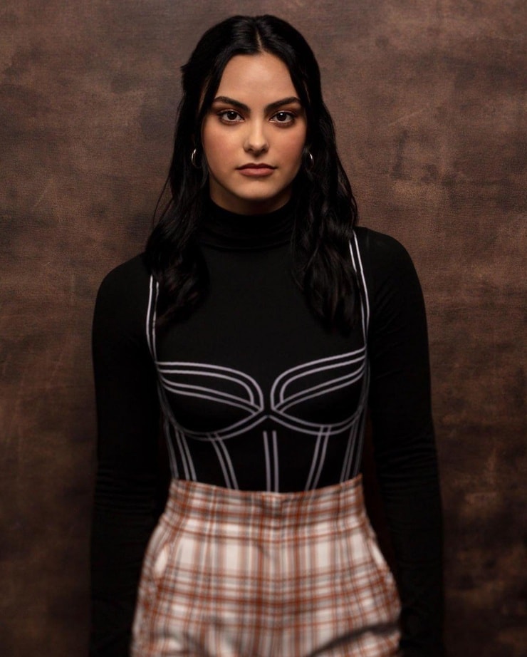 Camila Mendes