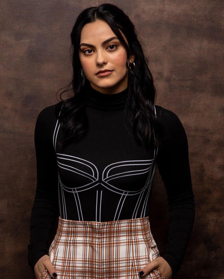 Camila Mendes