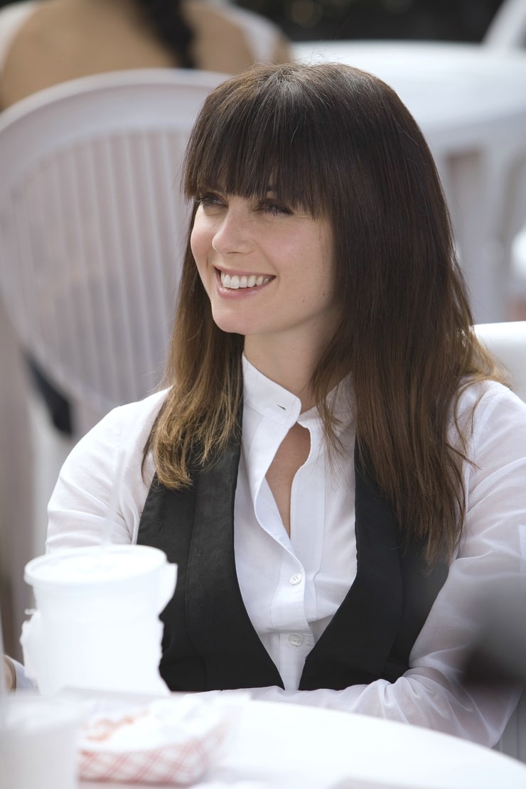 Mia Kirshner