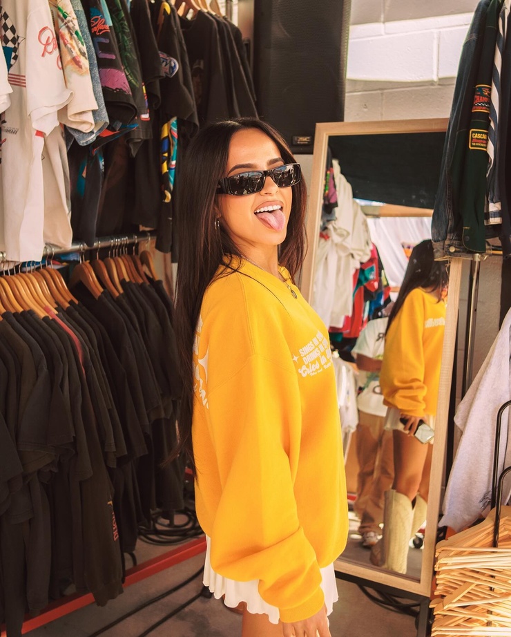 Becky G.