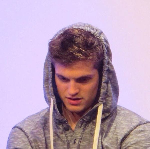 Daniel Sharman