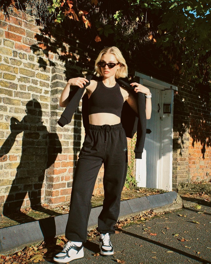 Annie Kate Knowles Annie Kate Knowles