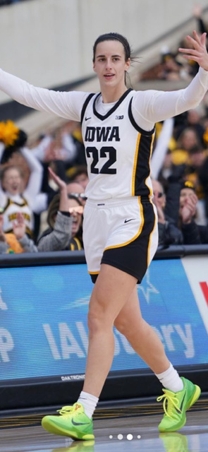 Caitlin Clark (ii)