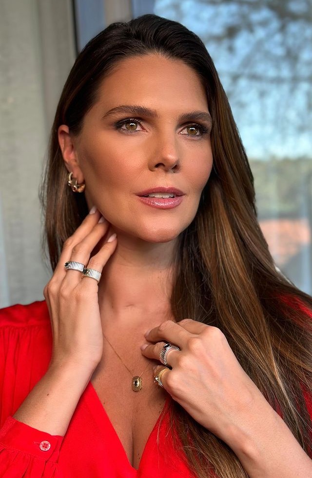 Daniella Sarahyba Daniella Sarahyba