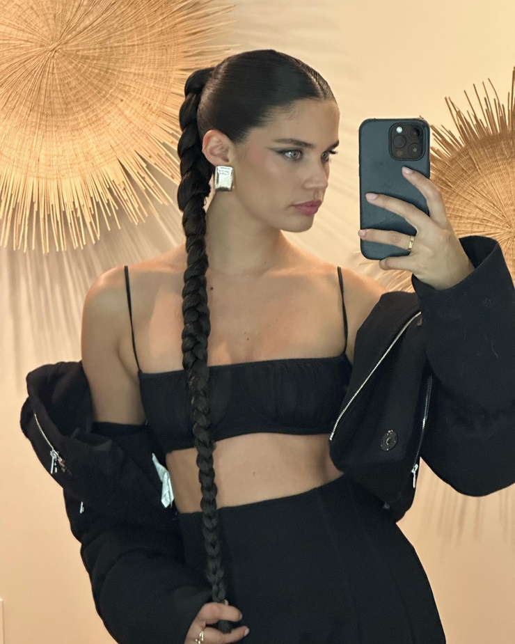 Sara Sampaio Sara Sampaio