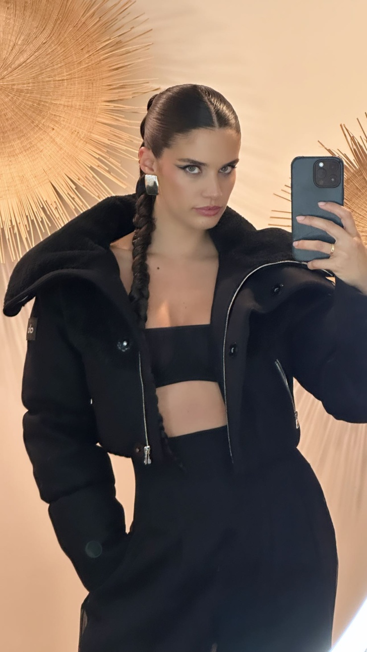 Sara Sampaio Sara Sampaio