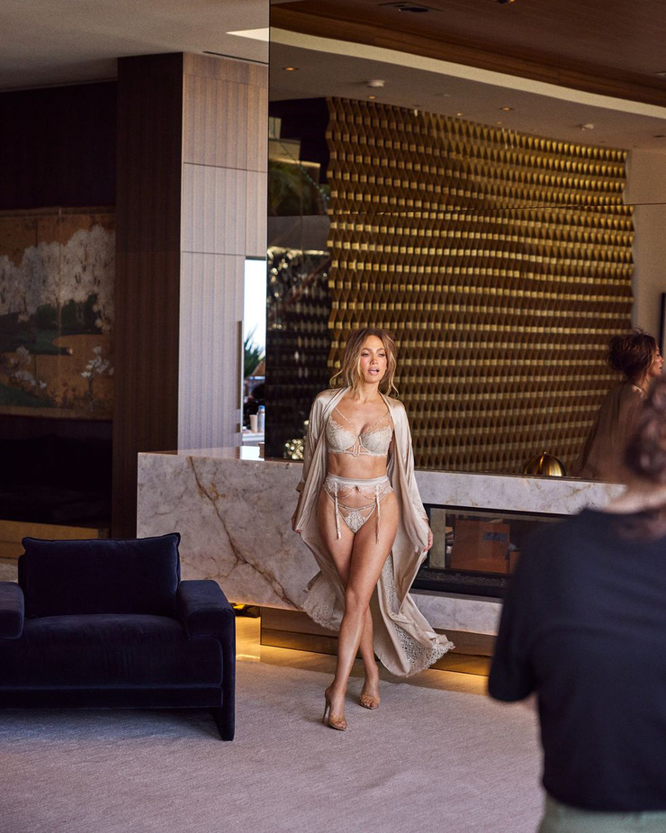 Jennifer Lopez