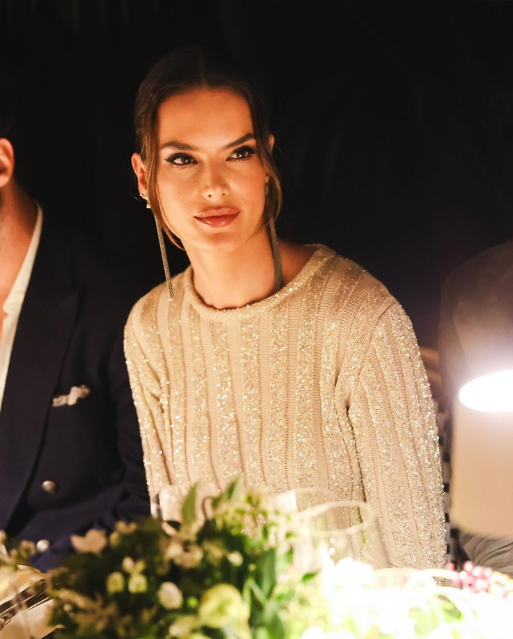 Alessandra Ambrosio Alessandra Ambrosio