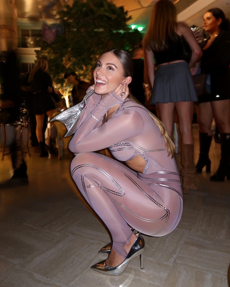 Carmella Rose Carmella Rose