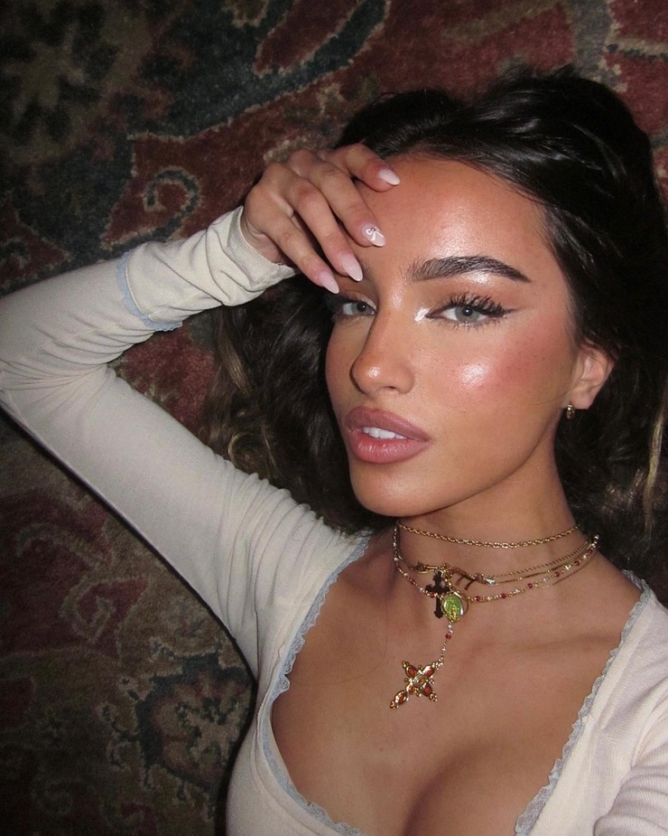 Ella Christo