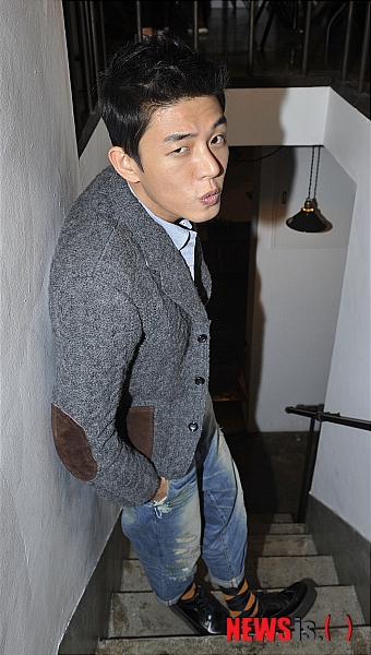 Ah In Yoo
