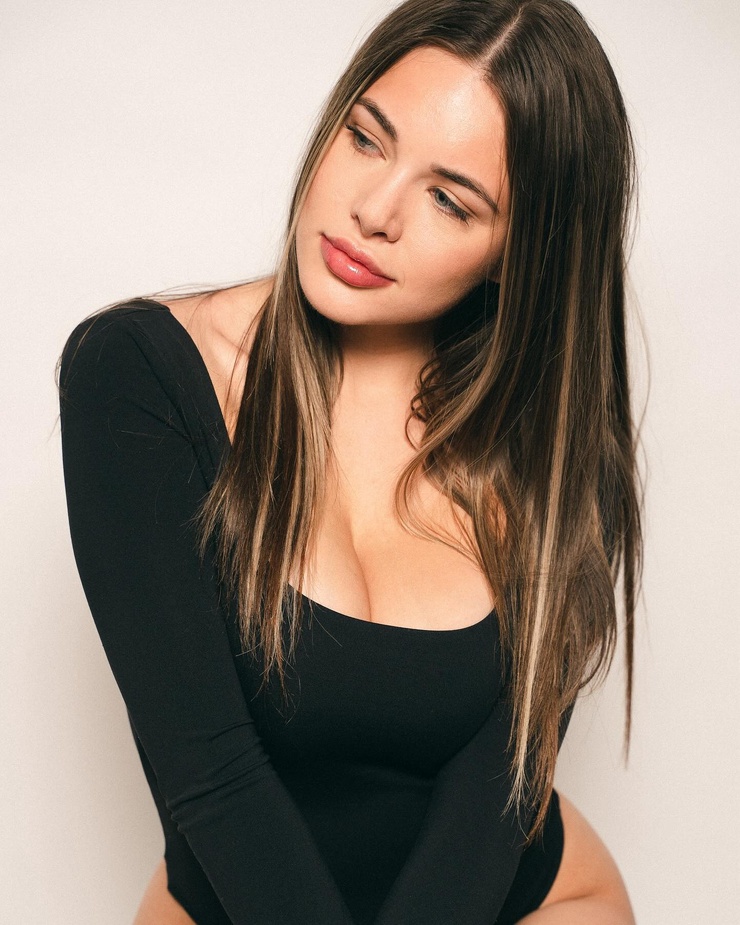 Kendra Rowe