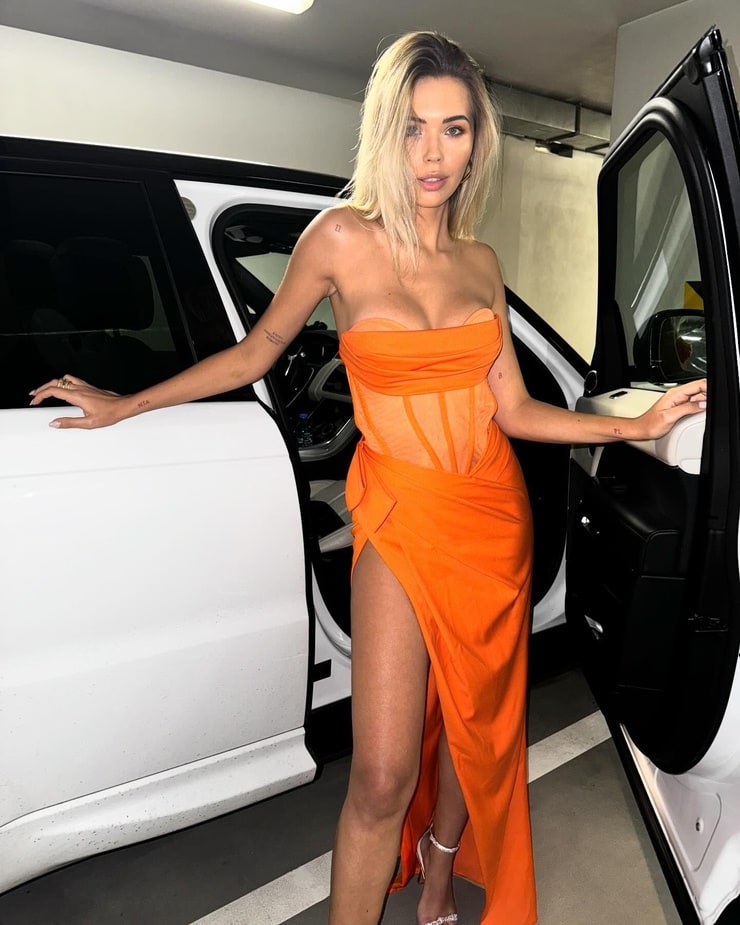 Sandra Kubicka Sandra Kubicka