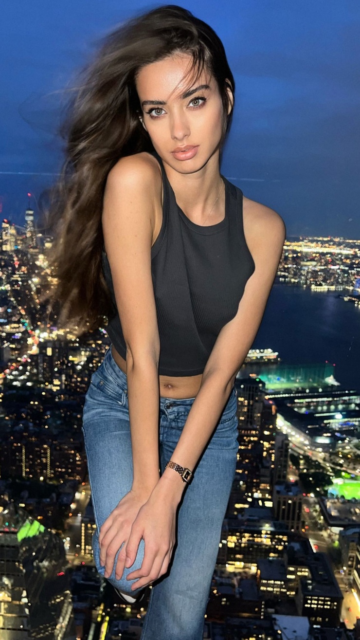 Liza Kovalenkoo Liza Kovalenkoo