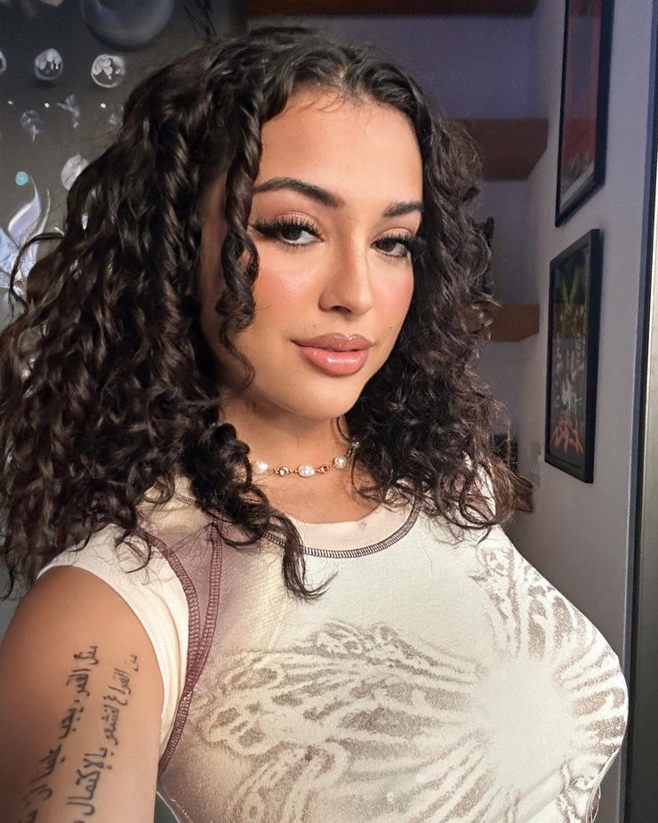 Picture of Malu Trevejo(03)