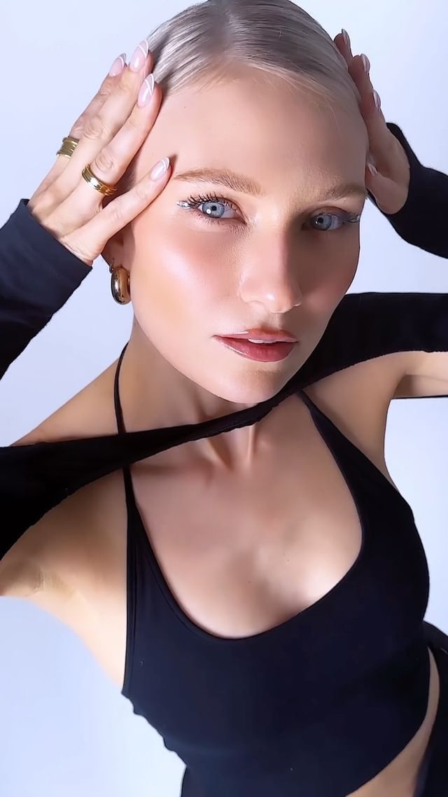 Carolin Niemczyk Carolin Niemczyk