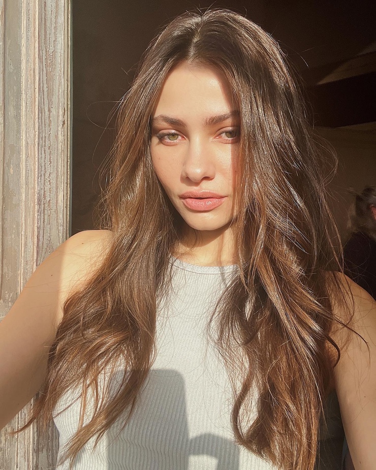 Yara Khmidan Yara Khmidan