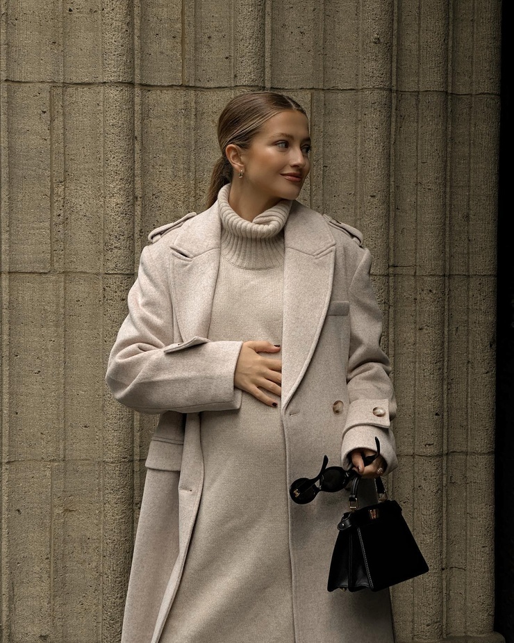 Zoë Pastelle Holthuizen