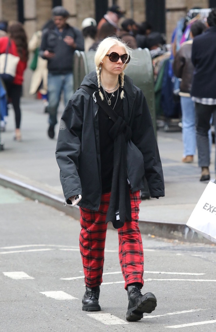 Taylor Momsen