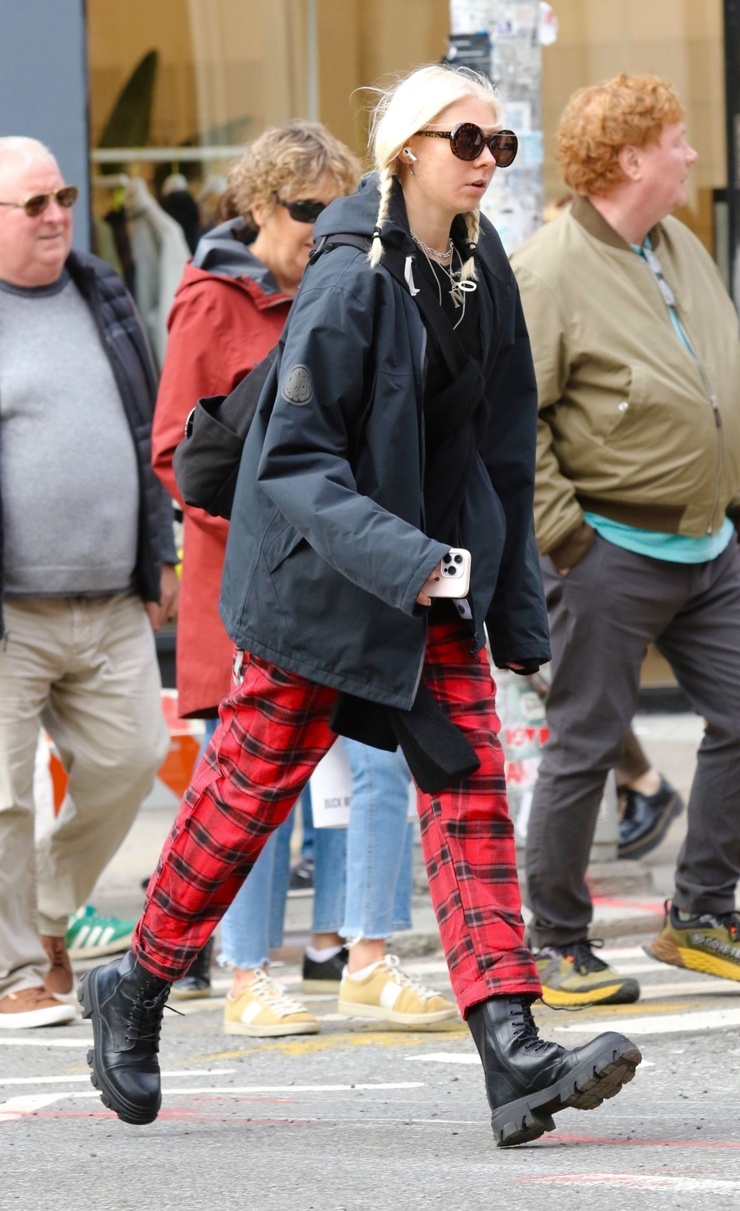 Taylor Momsen