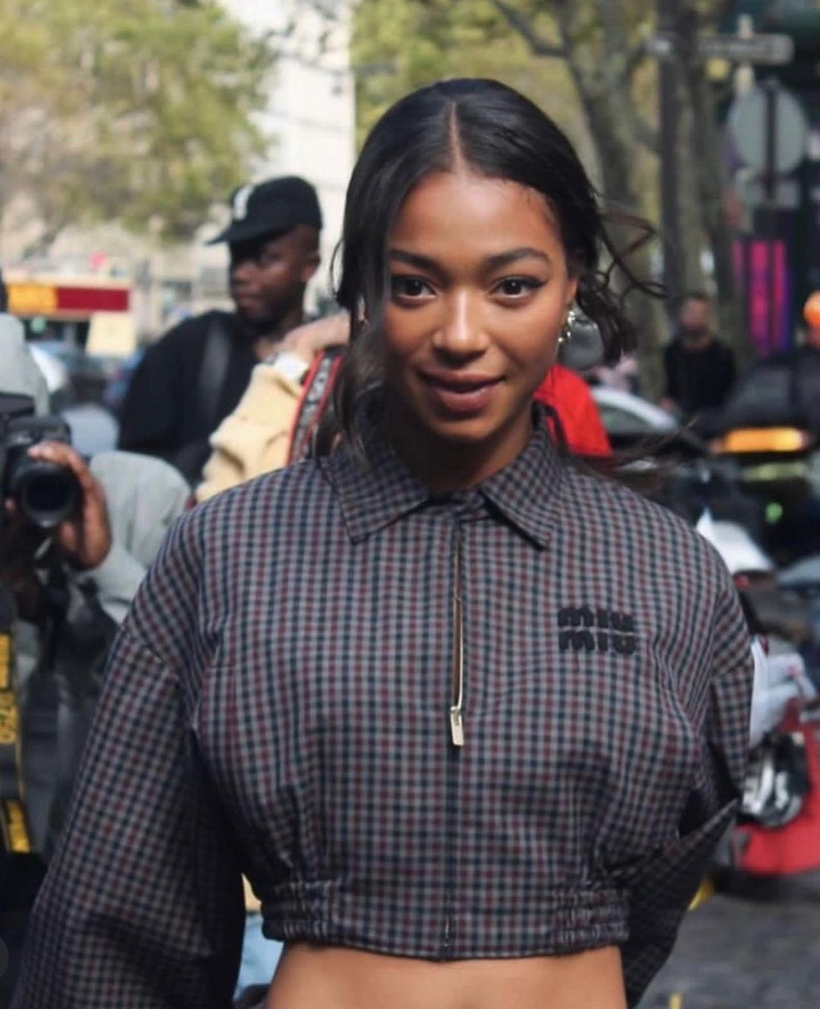 Picture of Manon Bresch