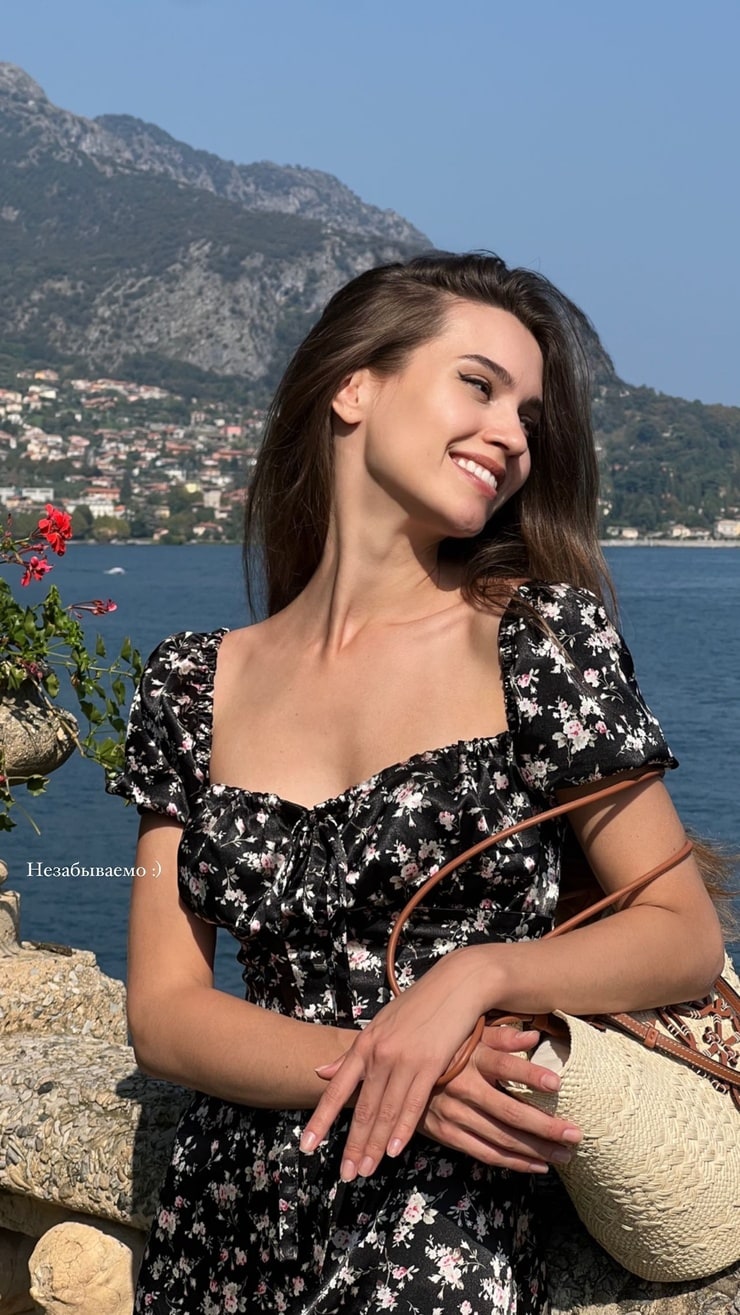Ksenia Alexandrova Ksenia Alexandrova