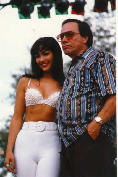 Selena Selena