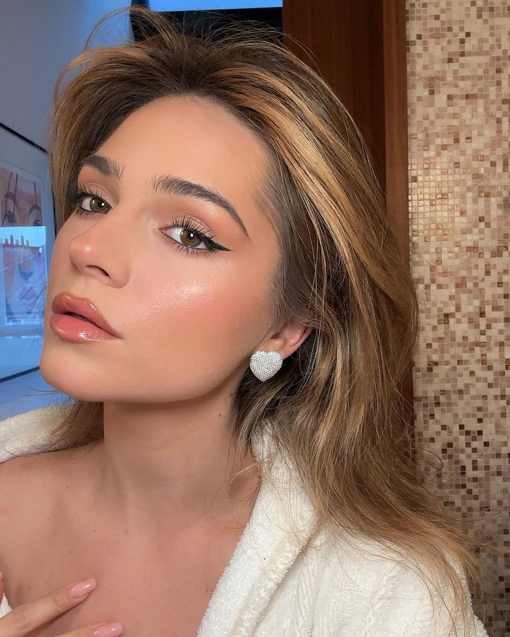 Jessy Hartel Jessy Hartel