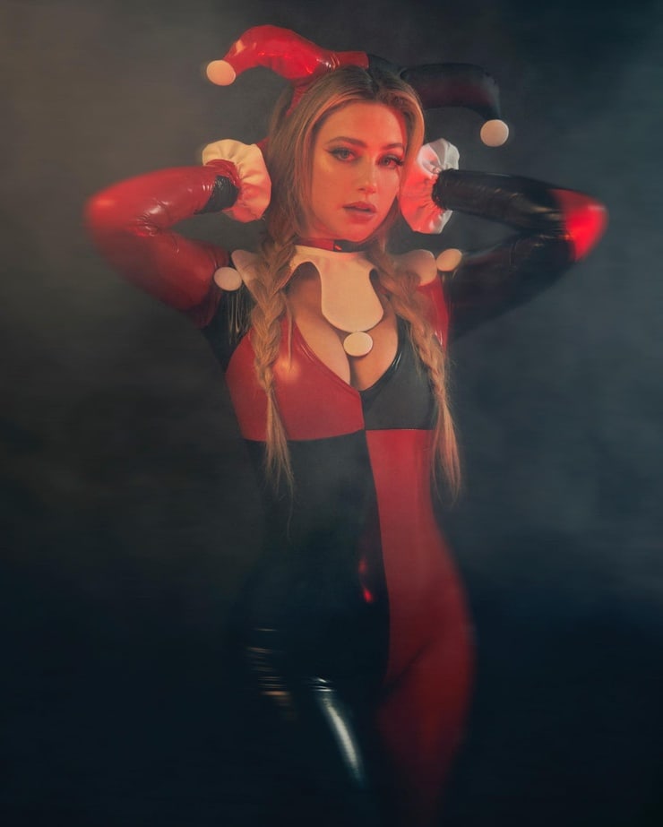 Lili Reinhart