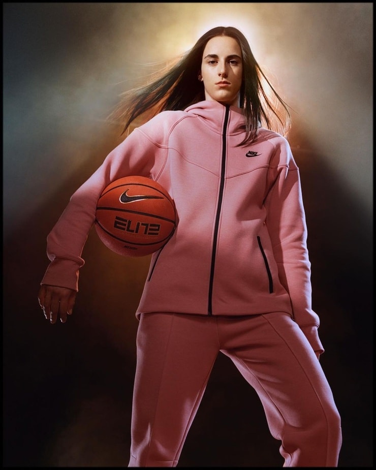 Caitlin Clark (ii)