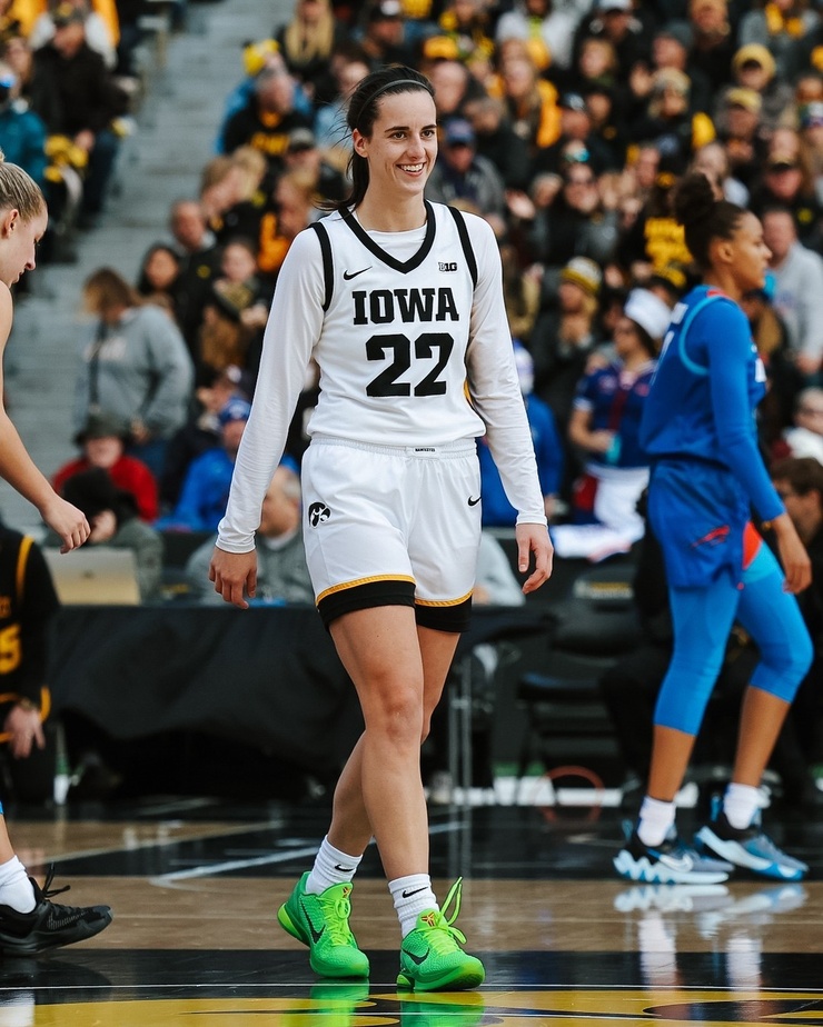 Caitlin Clark (ii)