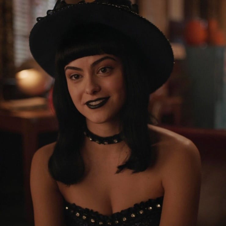 Picture of Camila Mendes