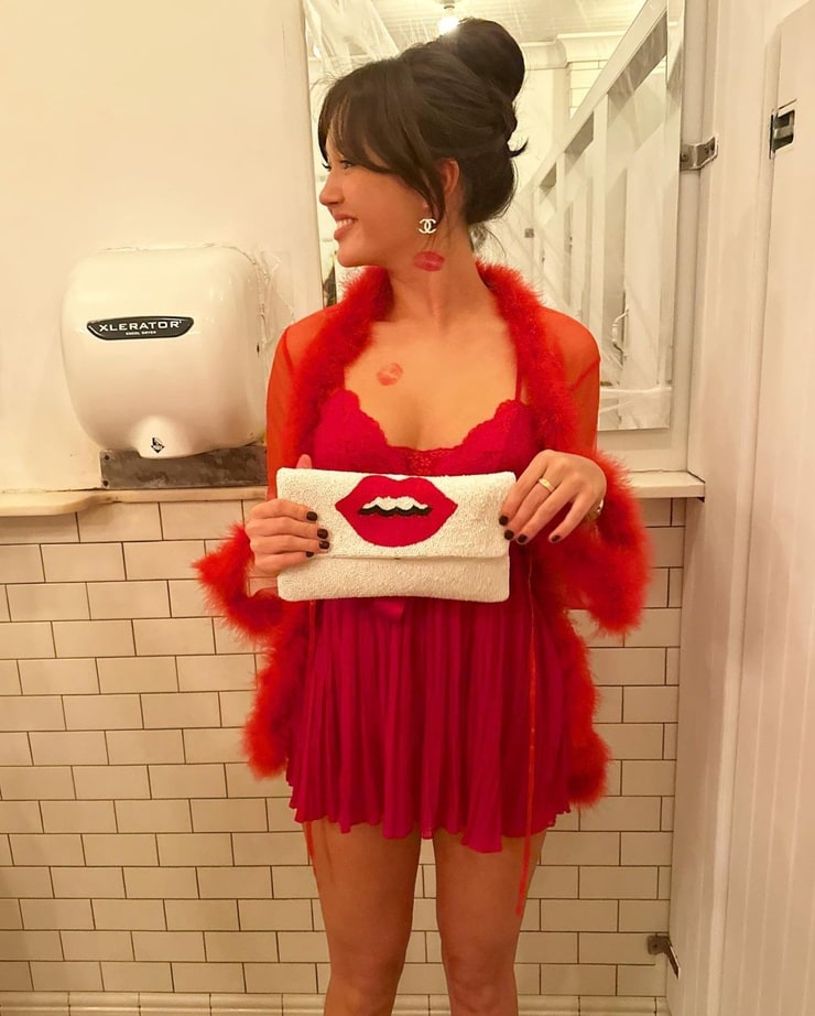 Lily Chee Lily Chee